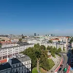 Tamka Center Z Widokiem Na Warszawe Warszawa