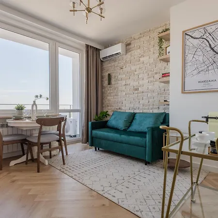 Tamka Center Z Widokiem Na Warszawe *