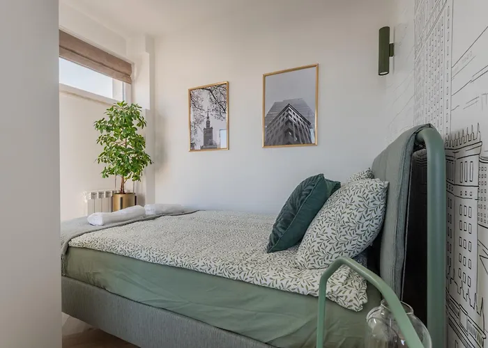 Tamka Center Z Widokiem Na Warszawe Warsaw